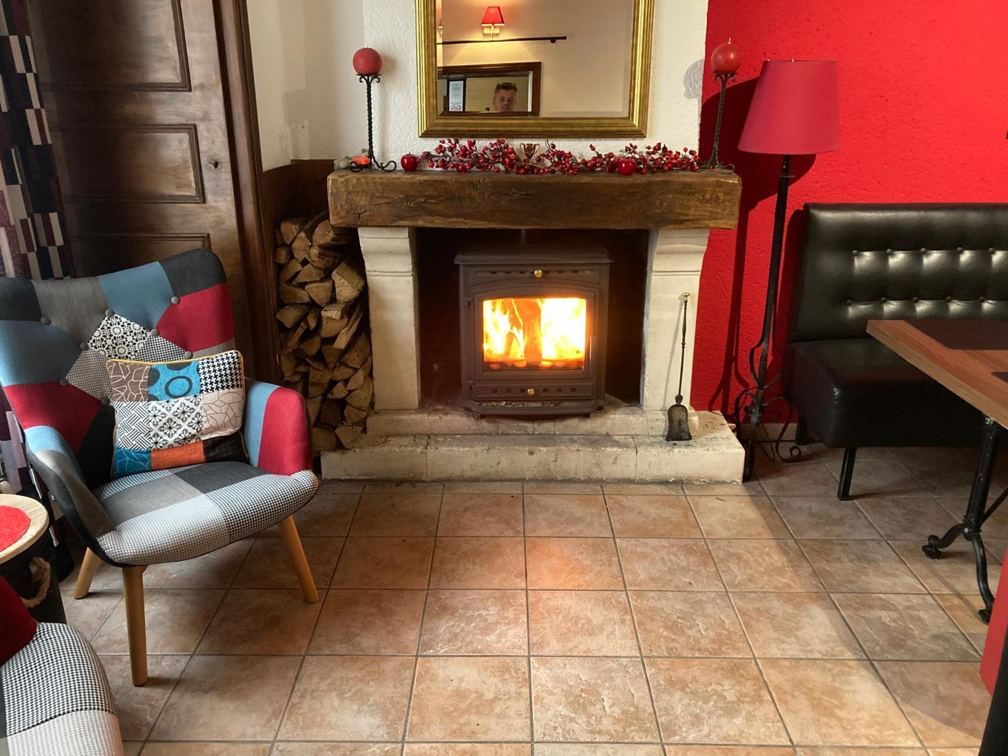 Logis Auberge De Launay Limeray Exterior foto